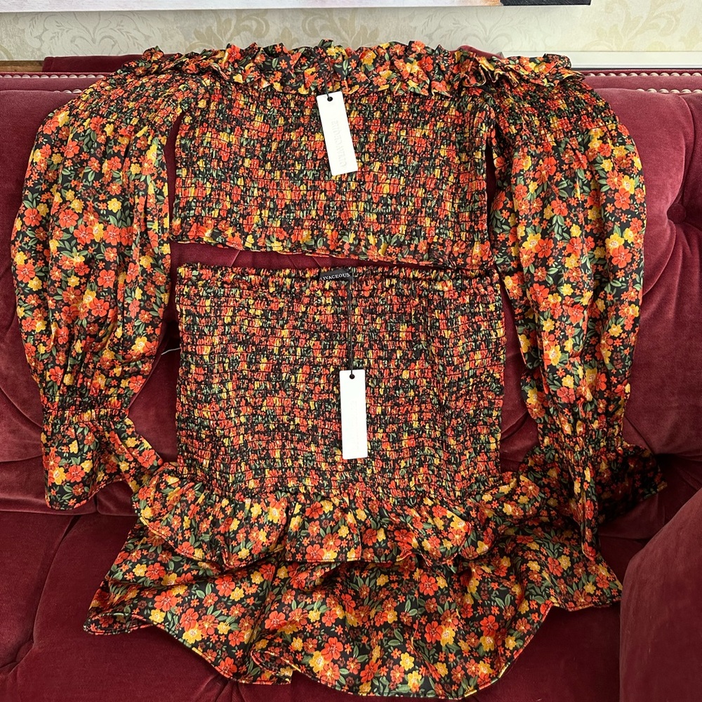 NWT - Olivaceous SET - LARGE Floral Off Shoulder TOP & SKIRT